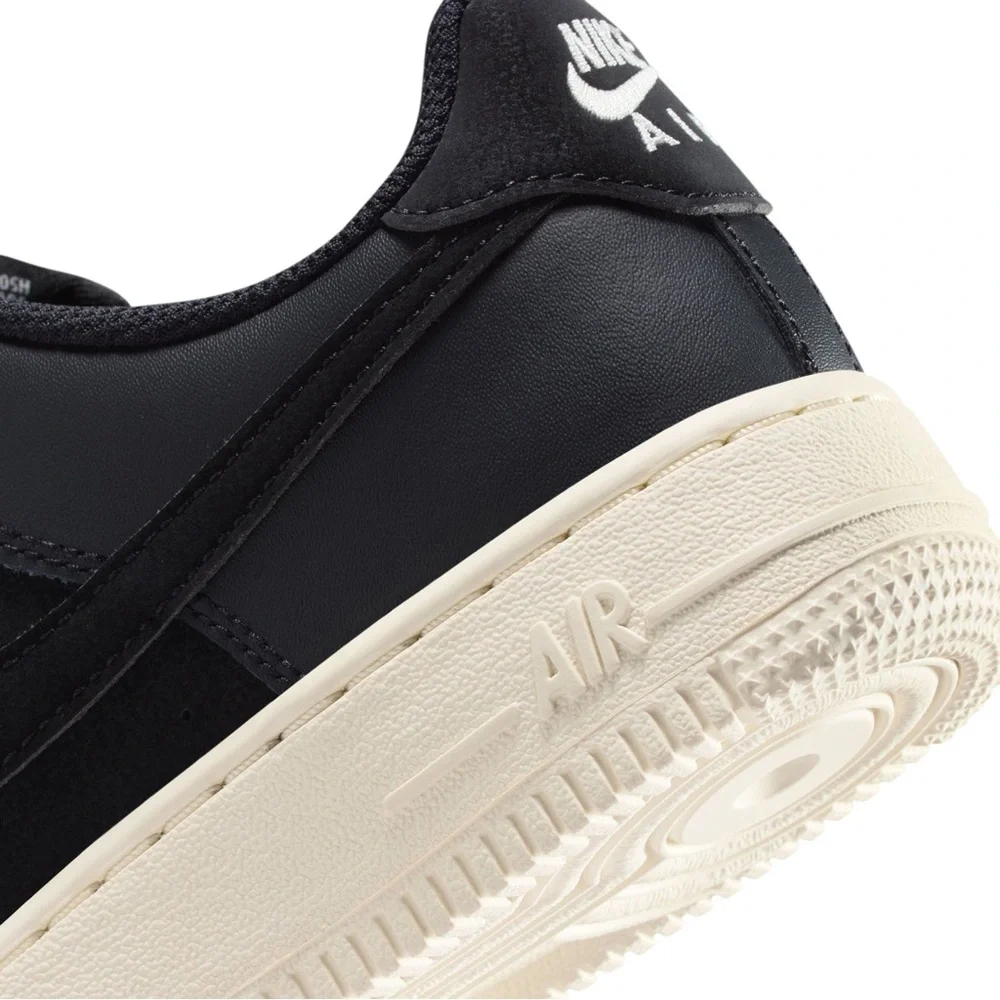 Nike Air Force 1 lv8 GS
Brand new - Picture 9 of 13